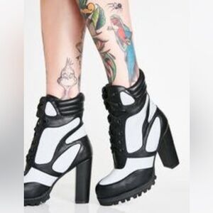 Poster Girl Reflective Booties